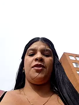 Layla-daring online show from 04/15/26, 08:31