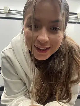 Little  Danni1 online show from 05/17/26, 05:38