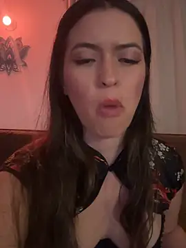 Snapshot of Little__Danni1 chatting on 07/12/26, 04:14 Little Danni1 online show from 07/12/26, 04:14