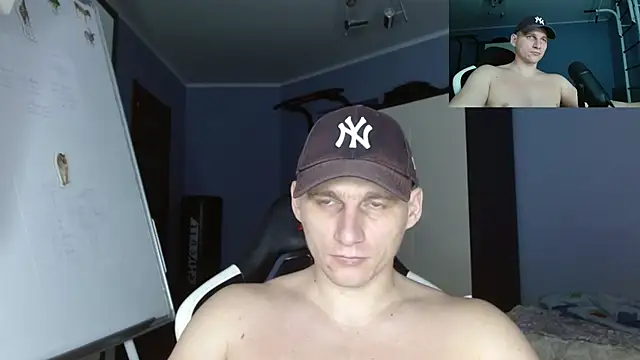 Snapshot of Poliglotjoe1 chatting on 11/26/25, 05:52 Poliglotjoe1 online show from 11/26/25, 05:52