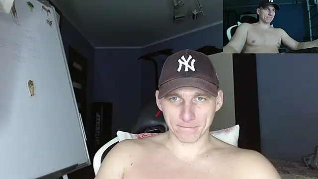 Snapshot of Poliglotjoe1 chatting on 11/27/25, 04:25 Poliglotjoe1 online show from 11/27/25, 04:25