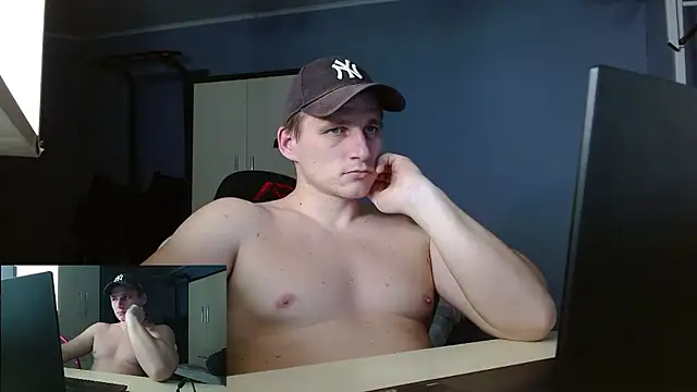 Snapshot of Poliglotjoe1 chatting on 01/17/26, 02:38 Poliglotjoe1 online show from 01/17/26, 02:38