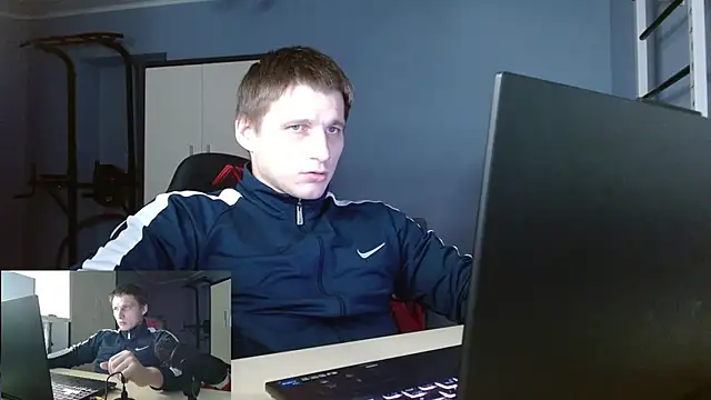 Snapshot of Poliglotjoe1 chatting on 02/08/26, 11:30 Poliglotjoe1 online show from 02/08/26, 11:30