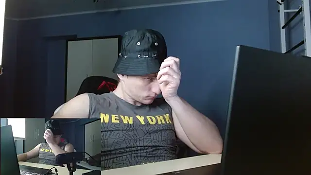 Snapshot of Poliglotjoe1 chatting on 02/16/26, 09:22 Poliglotjoe1 online show from 02/16/26, 09:22