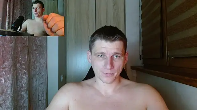 Snapshot of Poliglotjoe1 chatting on 03/04/26, 02:39 Poliglotjoe1 online show from 03/04/26, 02:39