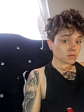 megan NL online show from 12/05/25, 05:31