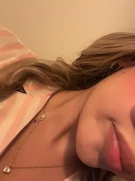 saliha pinky  online show from 01/14/26, 12:05