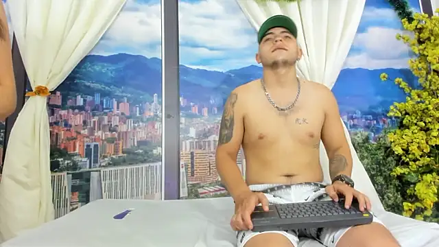 SabrinaAndEddy online show from 02/02/26, 07:34