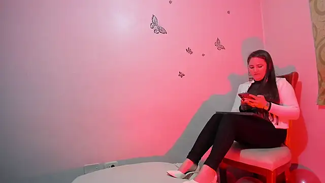 tiffanystorms- online show from 11/30/25, 03:54