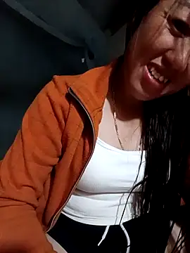 Snapshot of Jelly-squirt chatting on 05/04/26, 12:23 Jelly-squirt online show from 05/04/26, 12:23