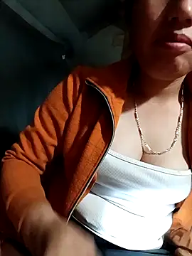 Snapshot of Jelly-squirt chatting on 05/09/26, 11:48 Jelly-squirt online show from 05/09/26, 11:48