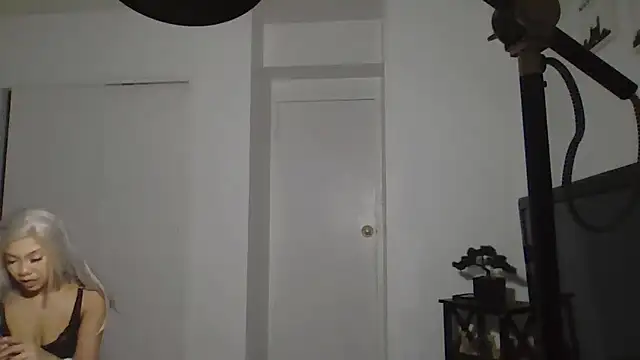 Snapshot of cryptokimgirl chatting on 02/01/26, 07:18 cryptokimgirl online show from 02/01/26, 07:18