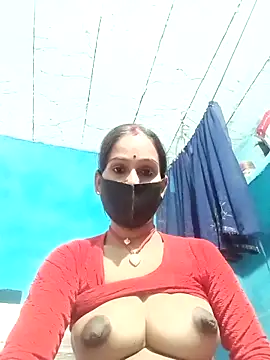 Nandani-758 online show from 04/13/26, 10:43