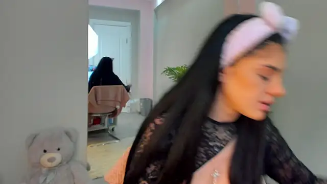 SerennaNoir online show from 02/04/26, 08:14