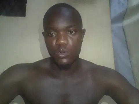 UsTwo  online show from 11/27/25, 03:25