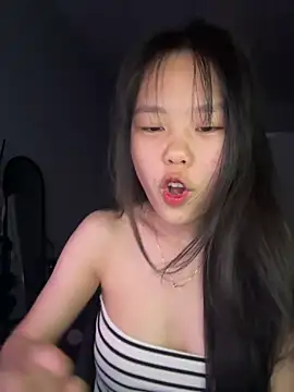 Kiee-lee online show from 04/07/26, 01:33