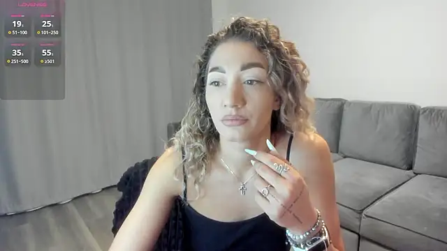 rossana doll online show from 01/17/26, 03:28