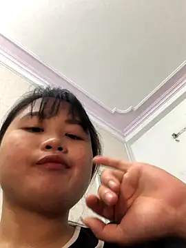 dovia-ba online show from 12/04/25, 01:04