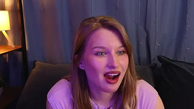 ImiMonroe online show from 04/22/26, 04:59