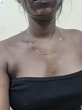 Simran 0011 online show from 06/05/26, 10:26