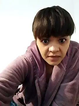 Snapshot of Cadence28 chatting on 11/25/25, 04:23 Cadence28 online show from 11/25/25, 04:23