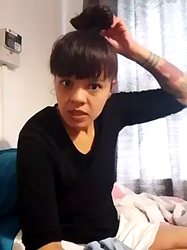 Snapshot of Cadence28 chatting on 11/29/25, 04:37 Cadence28 online show from 11/29/25, 04:37