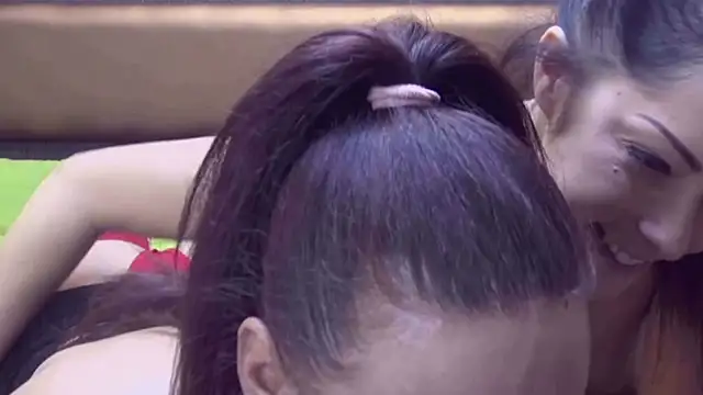 JasminAndAlyssa online show from 11/28/25, 02:47