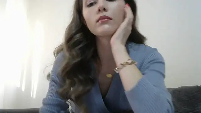 Erii18 online show from 12/19/25, 12:56