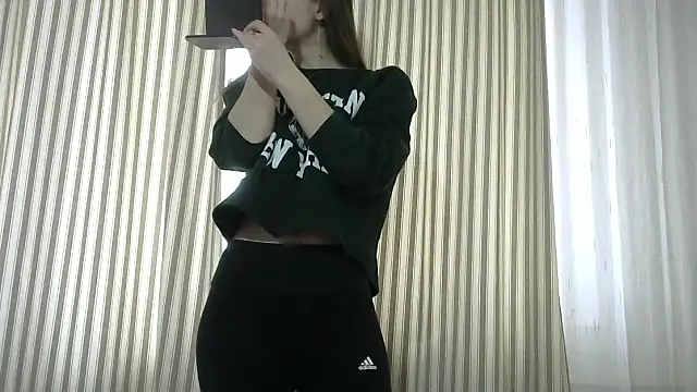 Erii18 online show from 02/04/26, 01:28