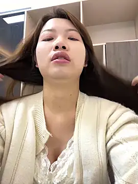 GYYoo online show from 12/19/25, 06:09