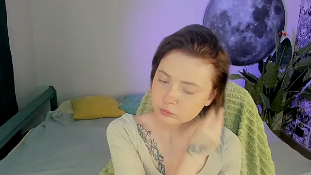 LaylaCookies  online show from 12/02/25, 05:46