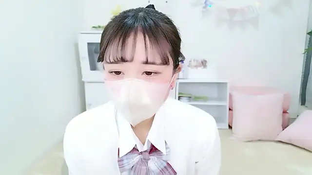 Snapshot of Karin-ch chatting on 12/15/25, 11:36 Karin-ch online show from 12/15/25, 11:36