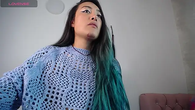 LunaAponte online show from 02/07/26, 01:42