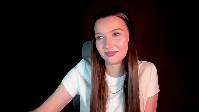 Snapshot of Annie_SmiIe chatting on 11/25/25, 12:38 Annie SmiIe online show from 11/25/25, 12:38