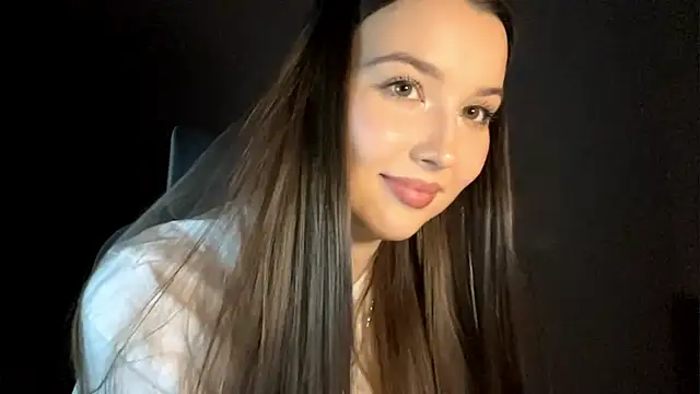 Snapshot of Annie_SmiIe chatting on 11/28/25, 12:19 Annie SmiIe online show from 11/28/25, 12:19