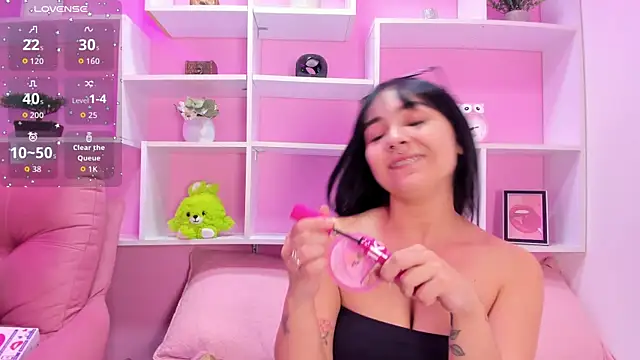 kittyMelvis online show from 01/17/26, 04:11