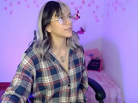 venus 222 online show from 12/04/25, 03:38