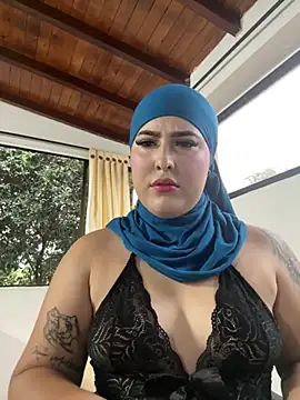 Snapshot of Zahida_7 chatting on 11/24/25, 10:09 Zahida 7 online show from 11/24/25, 10:09