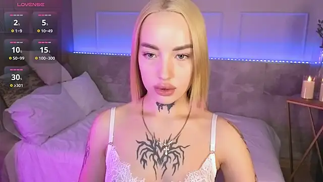 MarquiseMuse online show from 12/16/25, 05:56