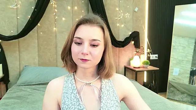 Janice Corona online show from 05/19/26, 03:51