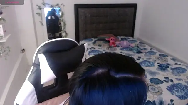 Snapshot of Ariel_Laurentt chatting on 07/17/26, 04:19 Ariel Laurentt online show from 07/17/26, 04:19