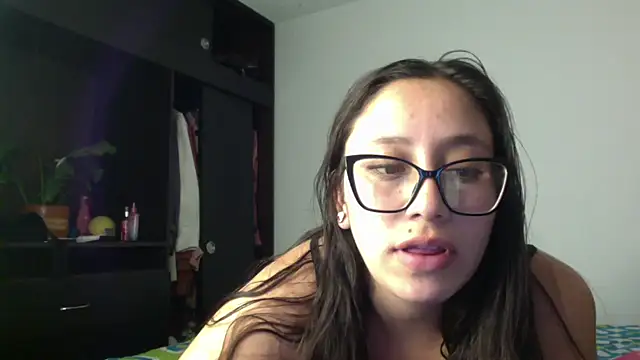 LyaRose online show from 02/05/26, 04:39