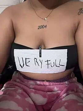 Snapshot of Brunette_Dirty_0limits chatting on 02/14/26, 09:00 Brunette Dirty 0limits online show from 02/14/26, 09:00