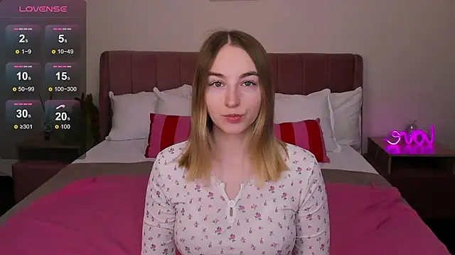 Shy Polly online show from 01/17/26, 12:04