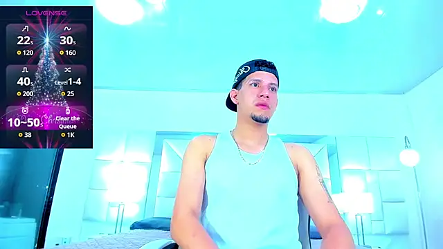 Sebastian Smith   online show from 12/05/25, 11:30