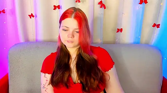 Snapshot of KellyFiery chatting on 04/26/26, 01:14 KellyFiery online show from 04/26/26, 01:14