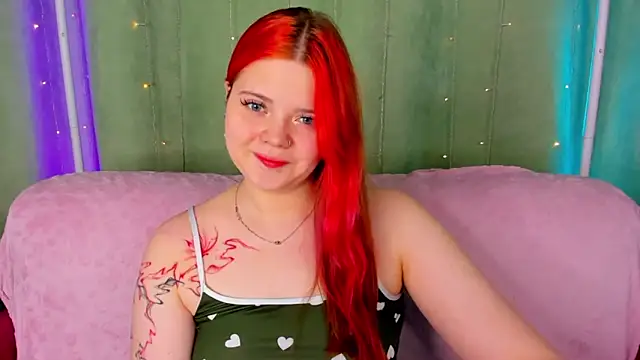 Snapshot of KellyFiery chatting on 05/16/26, 08:33 KellyFiery online show from 05/16/26, 08:33