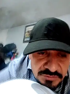 paoandjoe1010 online show from 11/30/25, 08:57