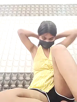 Snapshot of Lovely--girl chatting on 05/08/26, 06:41 Lovely--girl online show from 05/08/26, 06:41