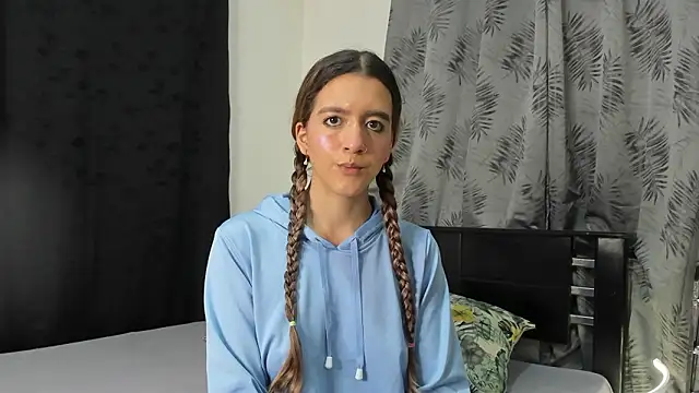 Violeta Gracee online show from 03/29/26, 02:22